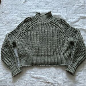 Women's Ribbed Knit Sweater - Gray
